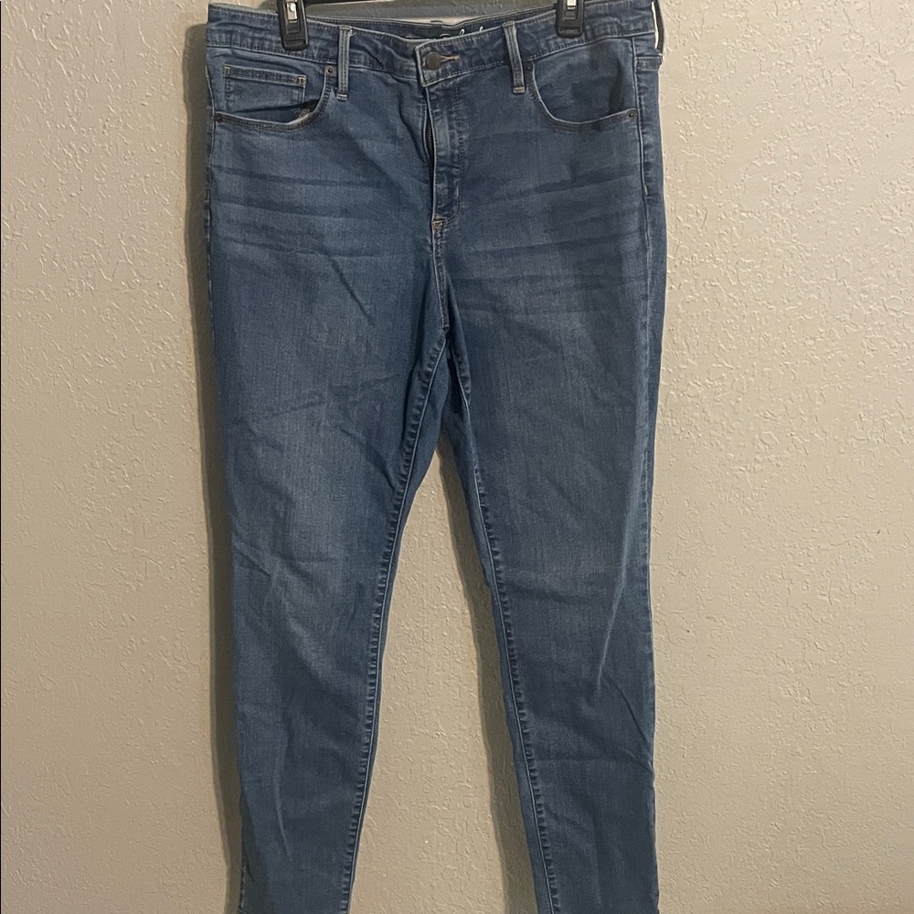 Universal Thread Women's Blue Skinny Jeans